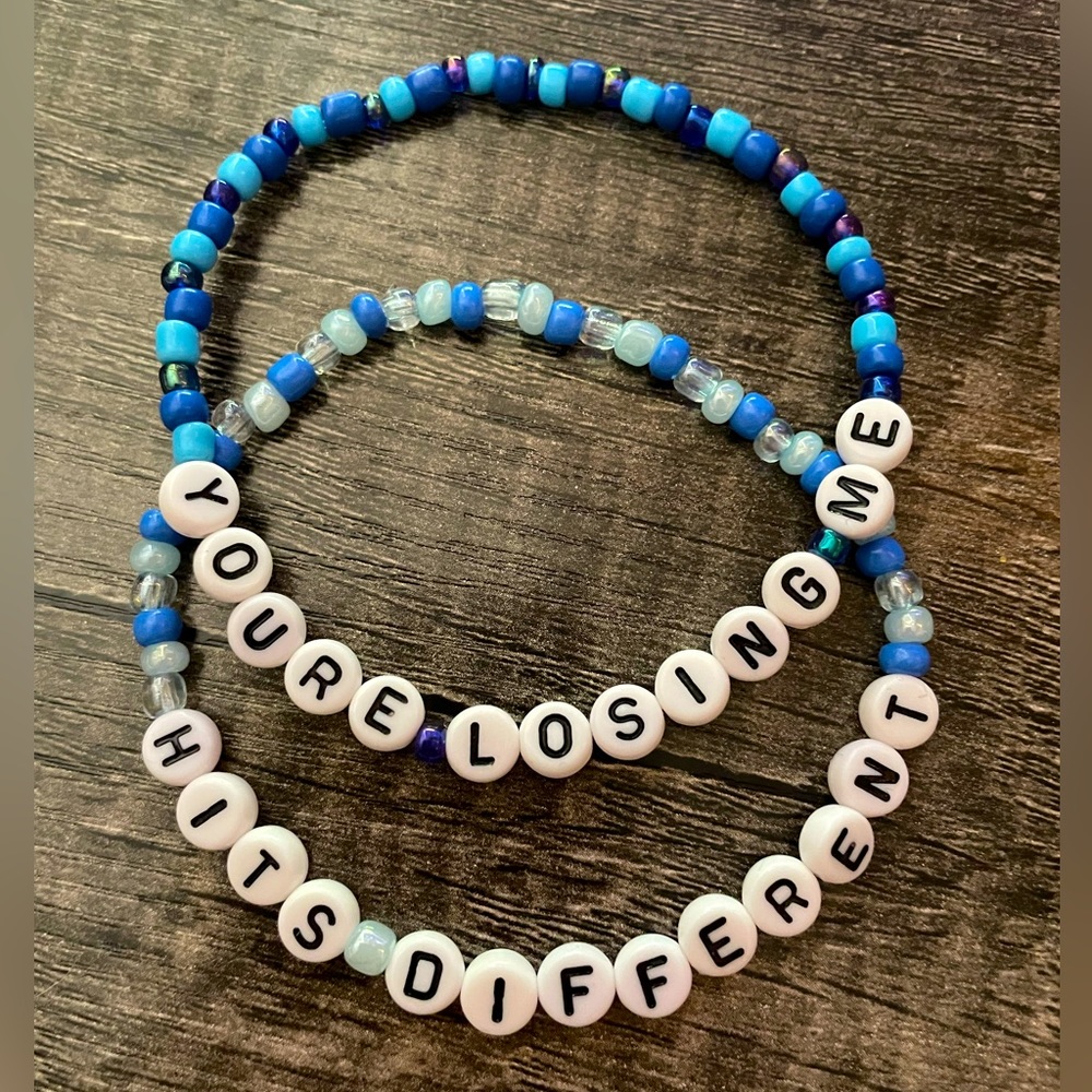 Taylor Swift Friendship Bracelets